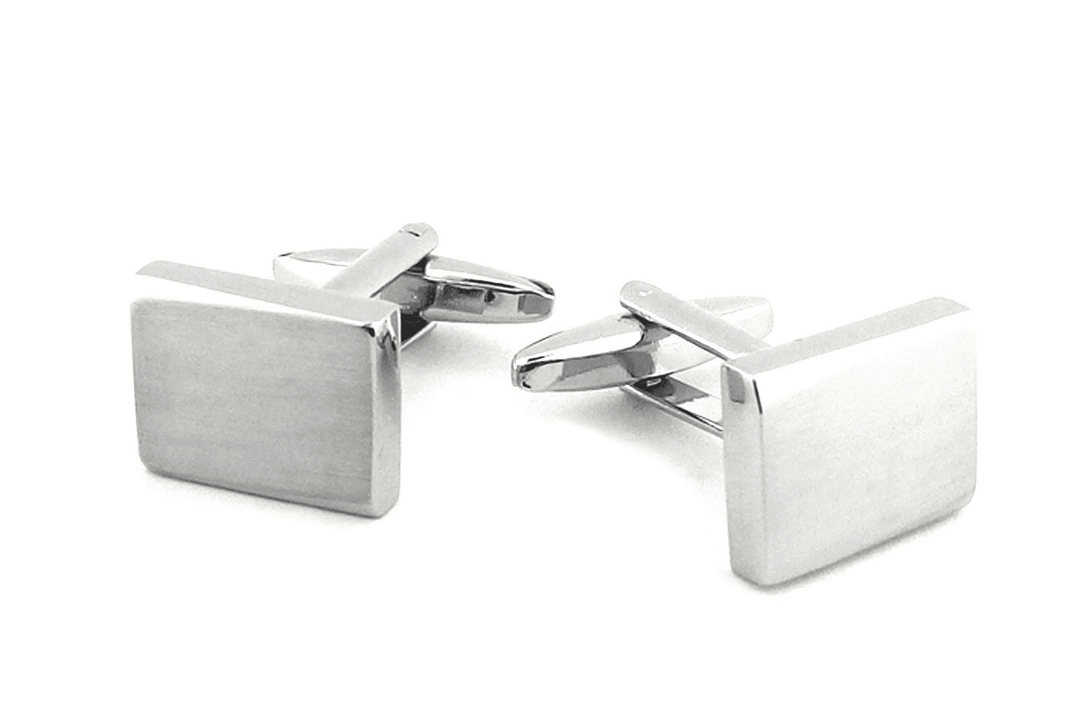3-Step Tip on How to Put On and Wear Cuff Links