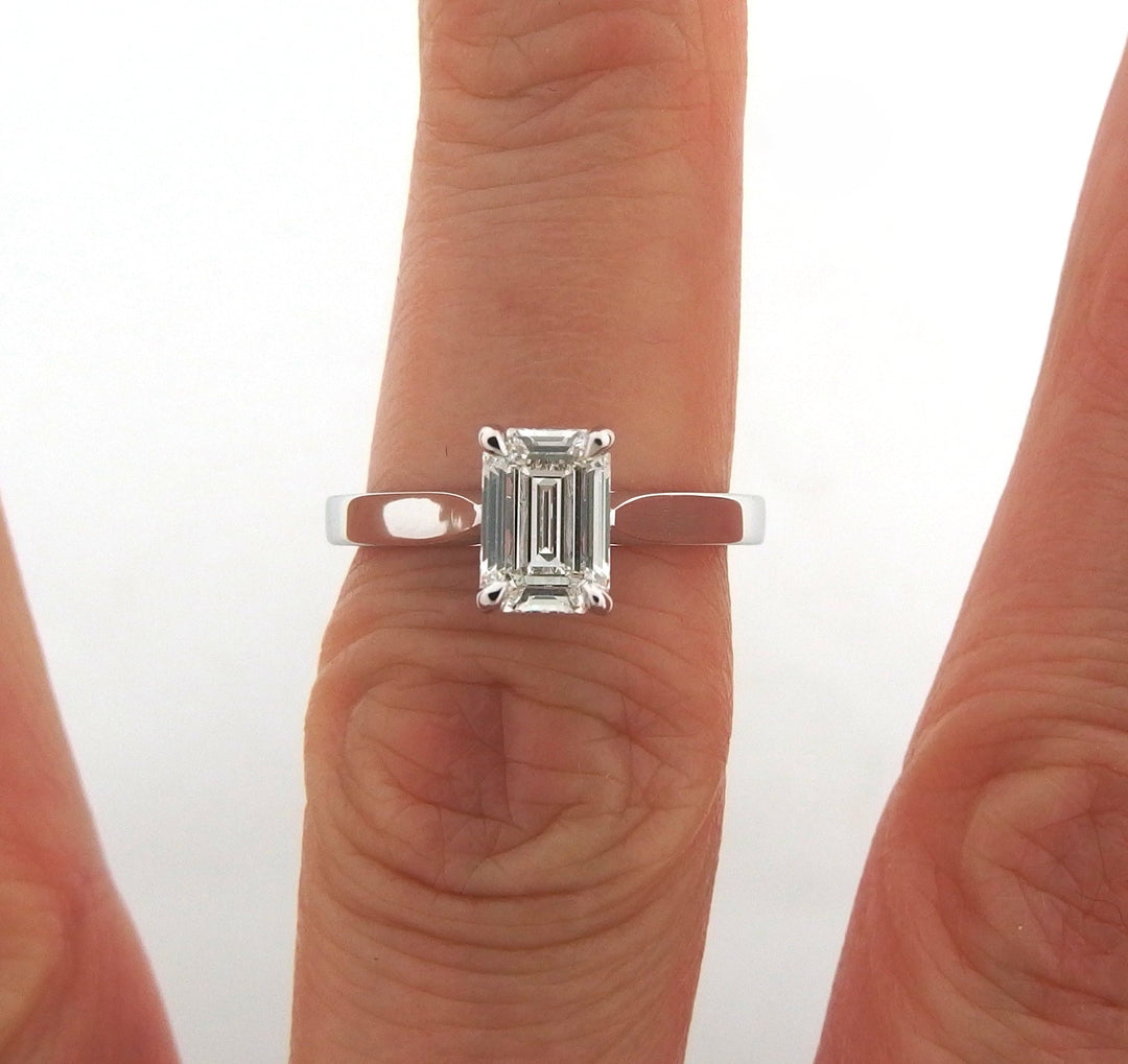 Less Is More: Your Guide To Minimalist Jewellery