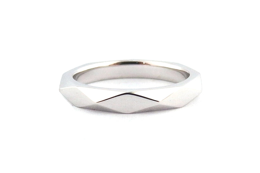 18ct white gold faceted wedding band