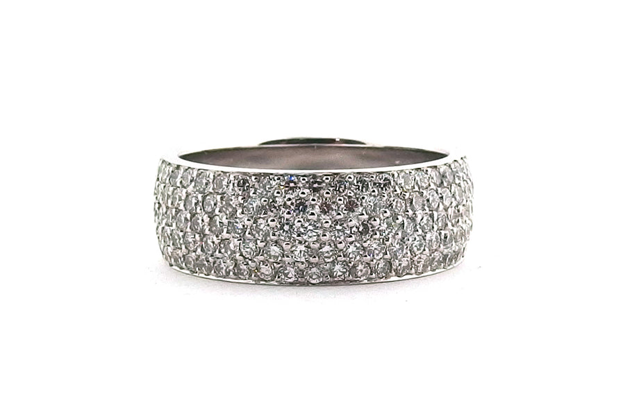 18ct white gold pavé set diamond ring