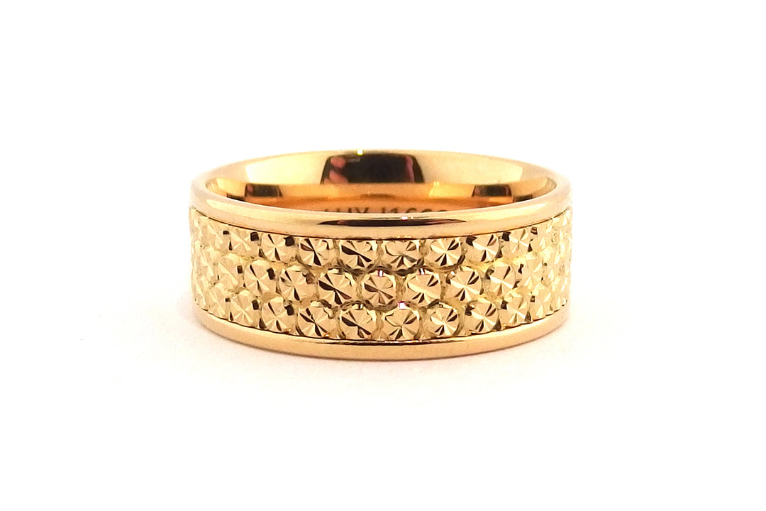 18ct yellow gold textured mens wedding band