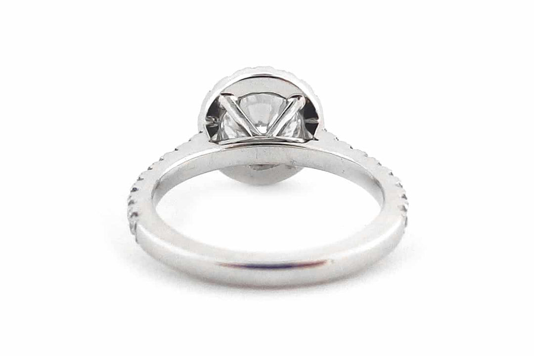 18ct White gold Halo Ring set with Brilliant cut Diamond