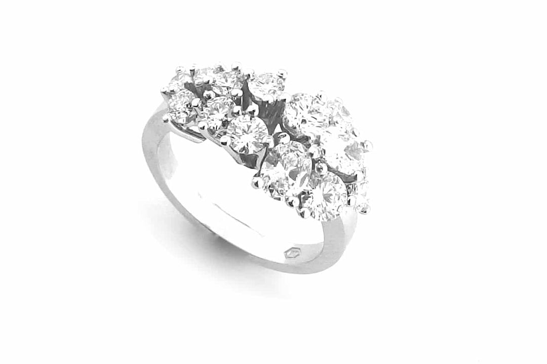 18ct white gold diamond cluster ring