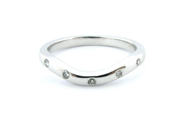 Curved hammer set ring