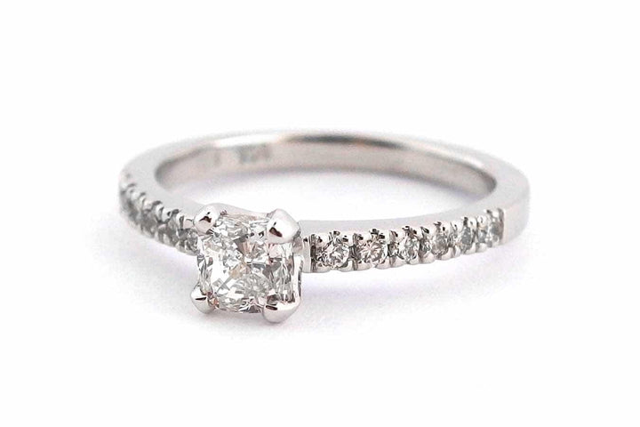 Cushion cut diamond ring