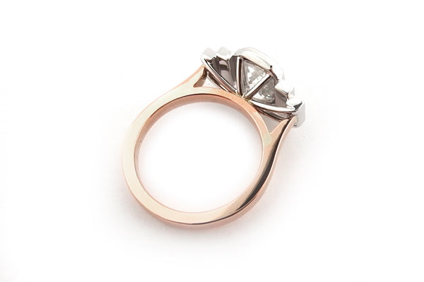 Rose gold Emerald diamond art deco ring