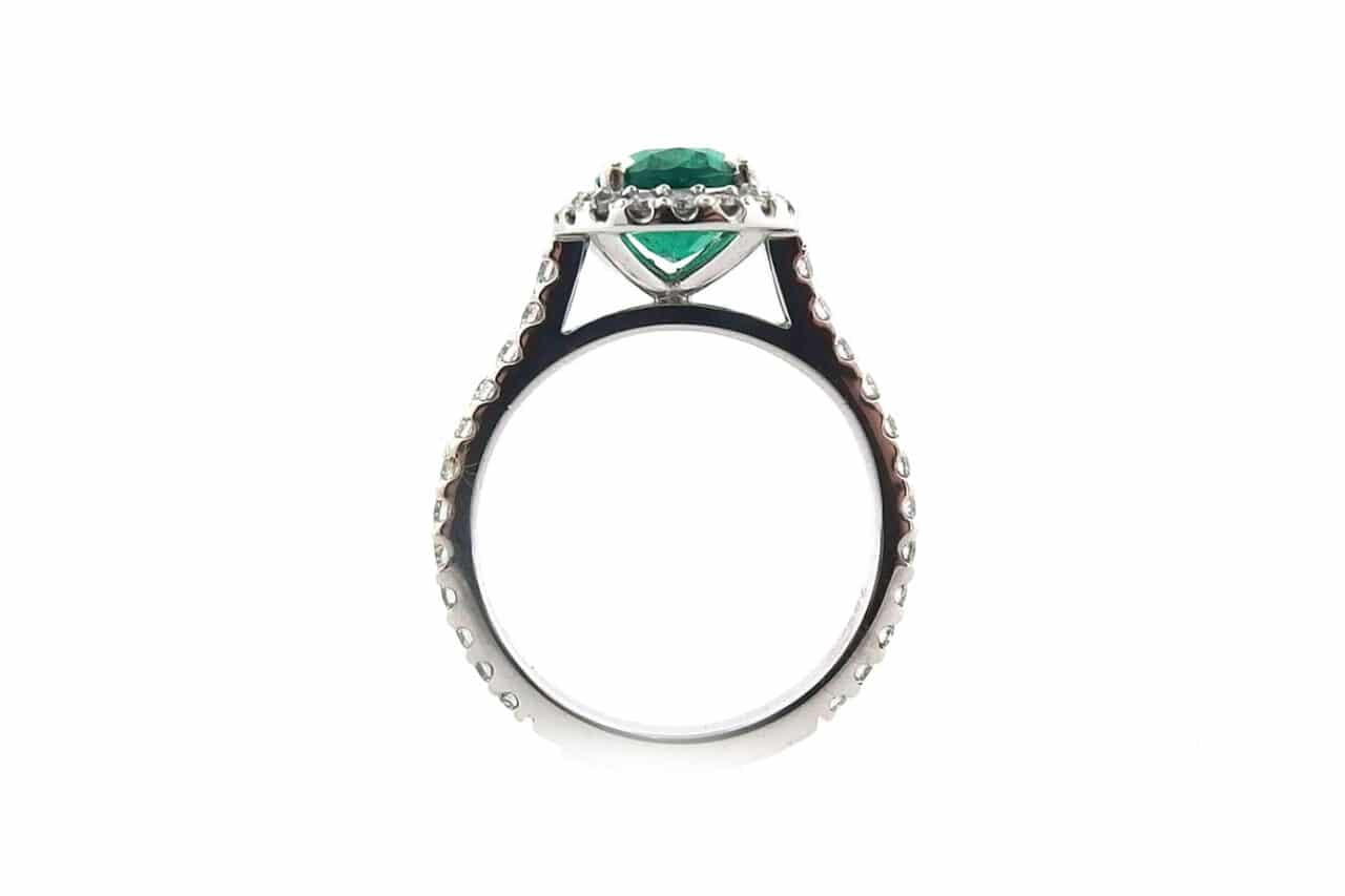 oval cut emerald halo ring profile