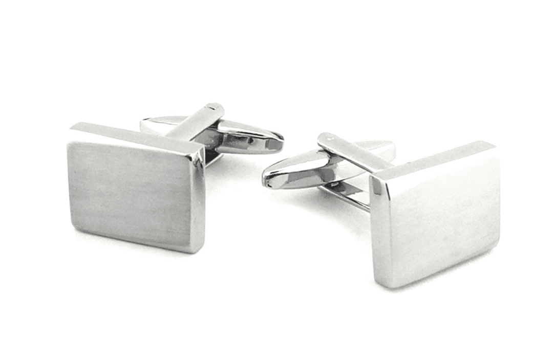 3-Step Tip on How to Put On and Wear Cuff Links