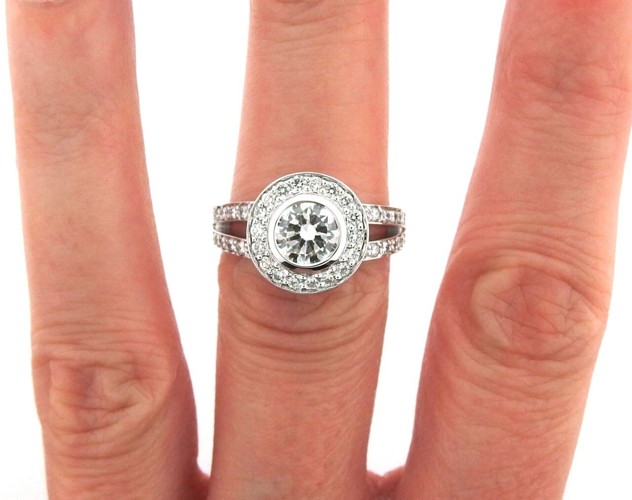 Choosing The Right Metal For Your Ring Max Diamonds 0733